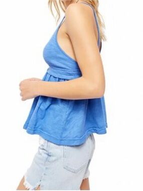 Free People ~ Pretty Blue ~ Lightly Ribbed Texture ~ Tank Top ~ Flowy & Light